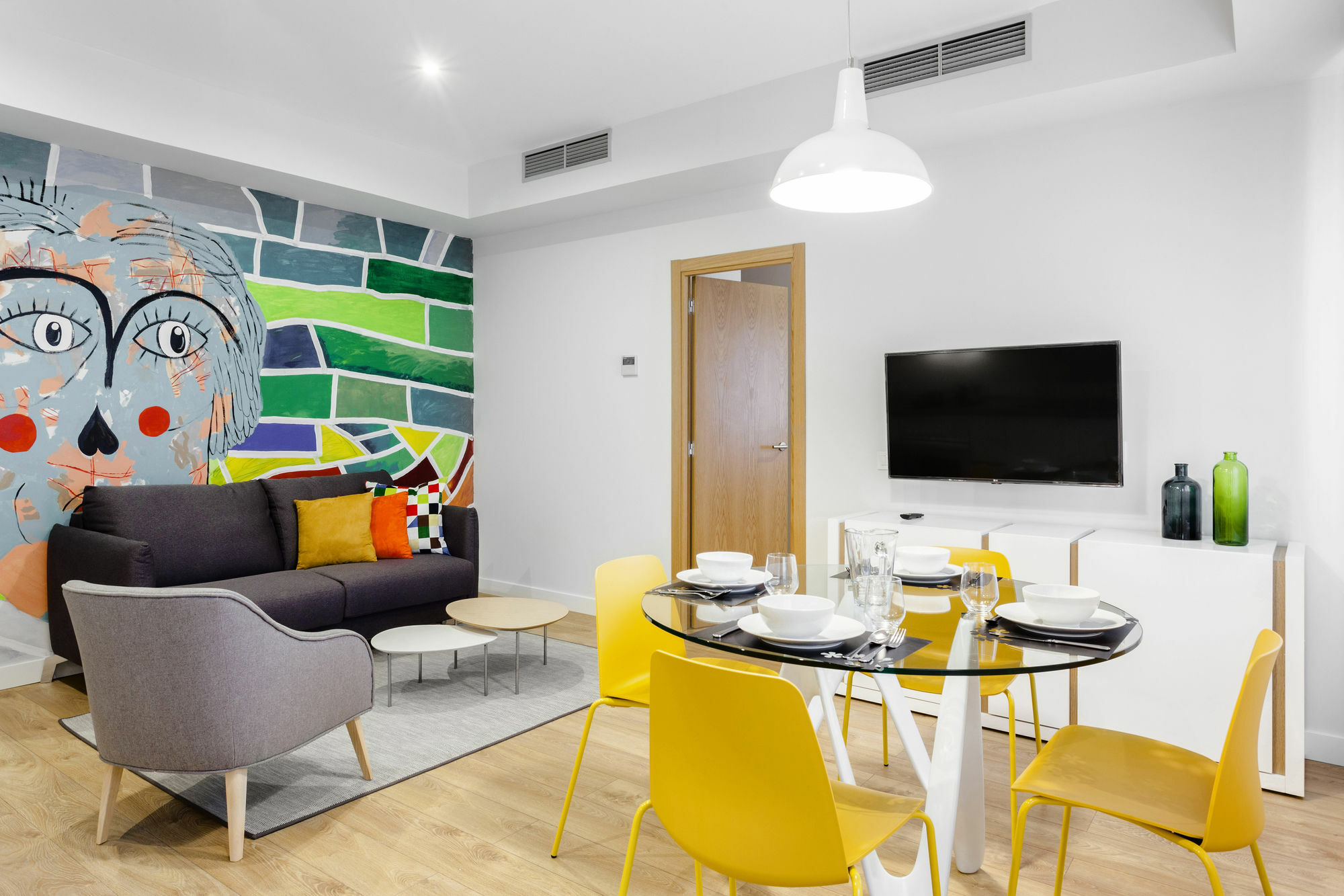 Home Art Apartments 马德里 外观 照片