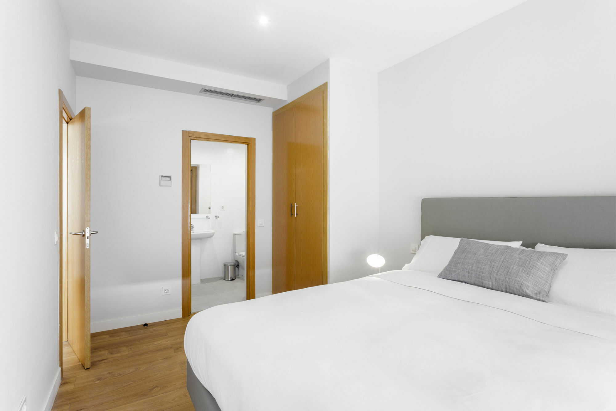 Home Art Apartments 马德里 外观 照片